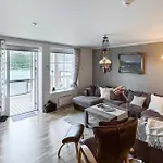 Stunning In Apartment