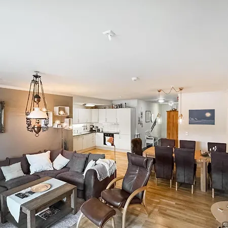 Beautiful In With Kitchen *